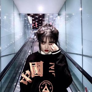 免费九七人人橾人人爱
